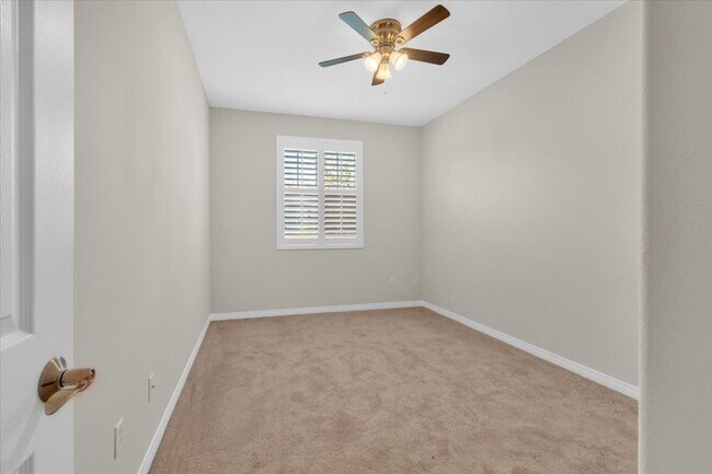 Building Photo - 28687 N Pietro Dr