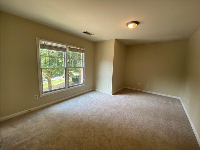 Building Photo - 3367 Harvest Ridge Ln NE