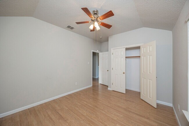 Building Photo - 6405 Calloway Dr