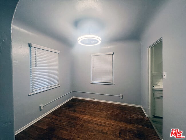 Building Photo - 2749 S Sepulveda Blvd