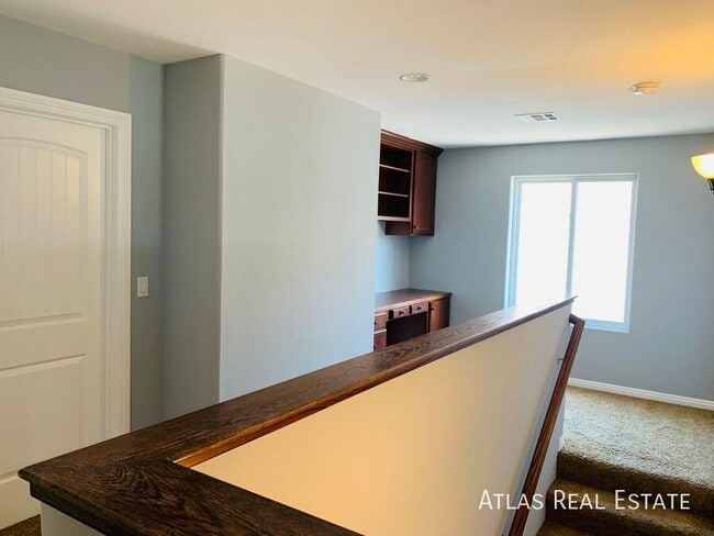 Building Photo - 6882 Majestic Palm Dr