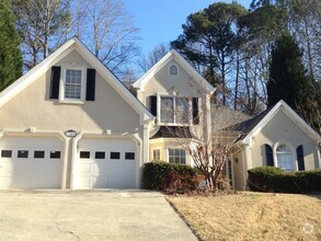 Building Photo - Beautiful, European-Style Home in Woodstock!