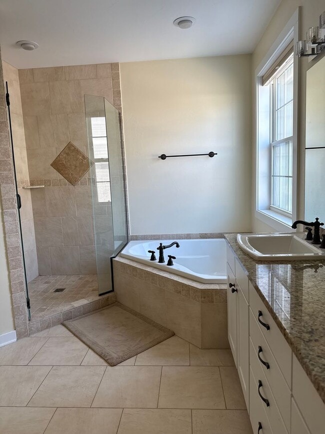 Building Photo - Stunning Home In Baxter Meadows