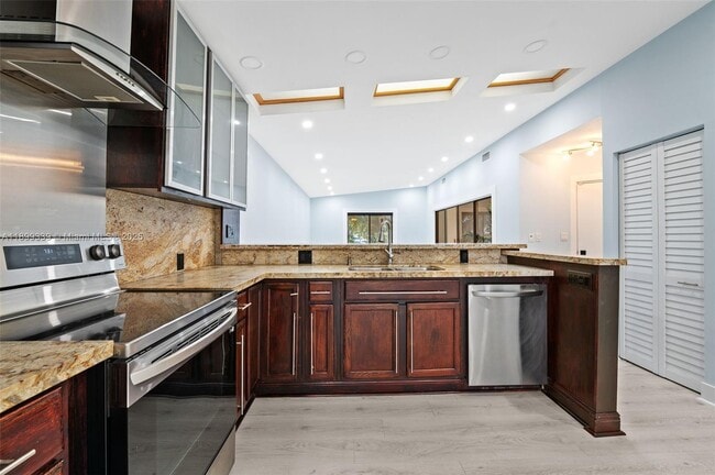 Building Photo - 7366 SW 105th Pl
