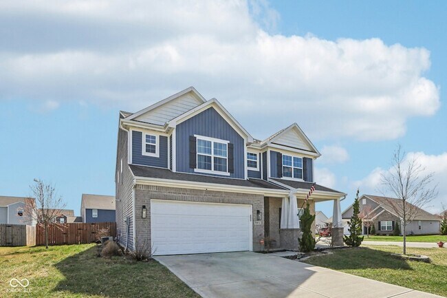 Building Photo - 6673 Laurelwood Dr