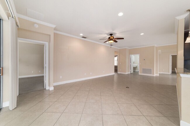 Building Photo - 6606 SW 91st Cir