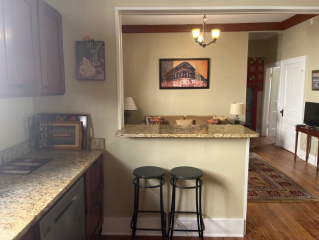 Building Photo - 400 Opelousas Ave