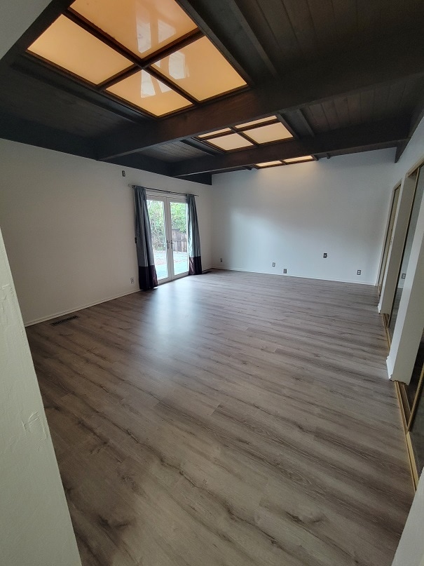 Building Photo - 485 Redwood Way