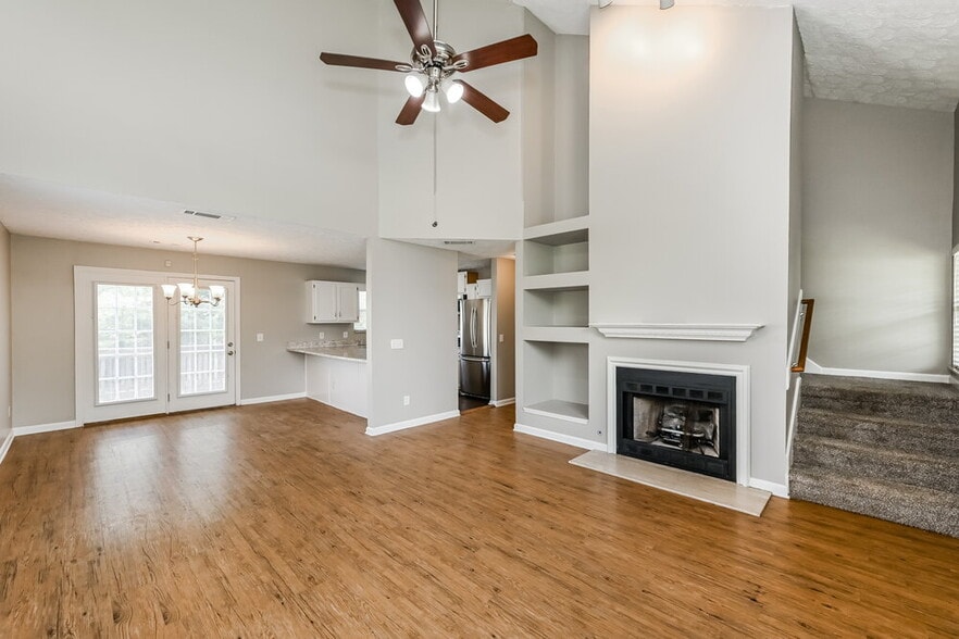 Building Photo - 207 Fairfield Dr