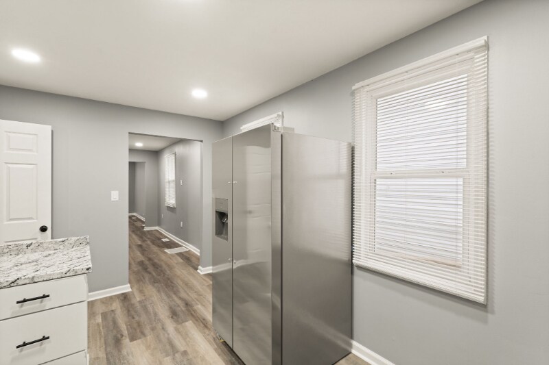 Building Photo - 2222 Duncan St