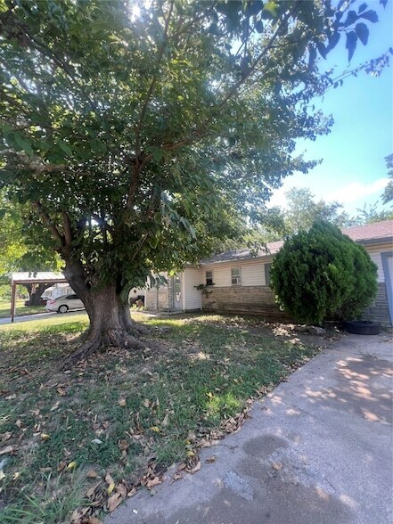 Primary Photo - 4716 Dorsey St