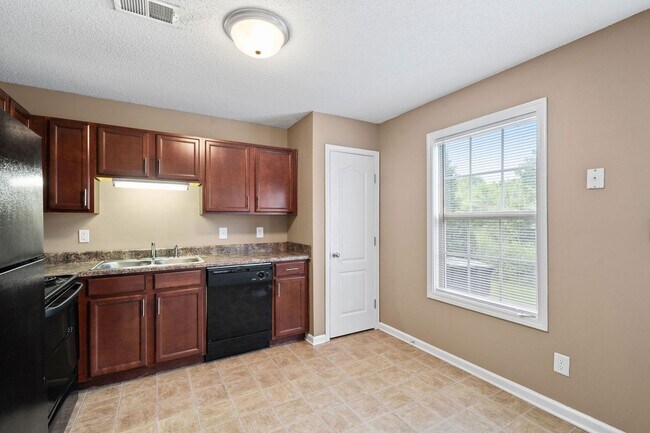 Building Photo - 524 Patriot Park Ct