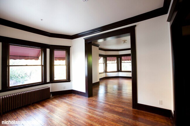 Interior Photo - Maydestone