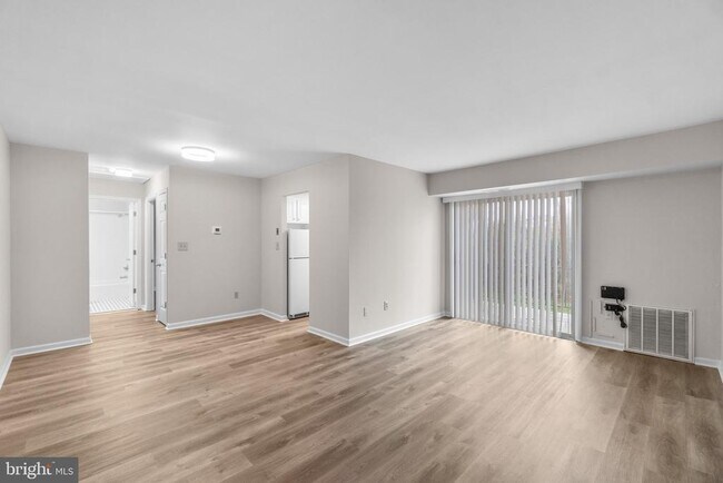 Building Photo - 3614 Court House Dr