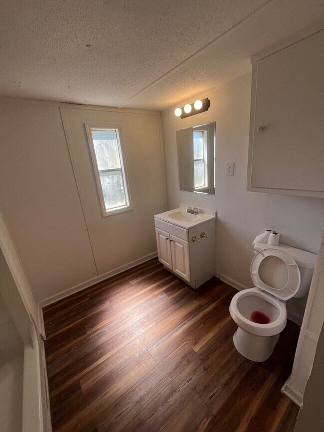 Building Photo - 5 Water Oak Ln