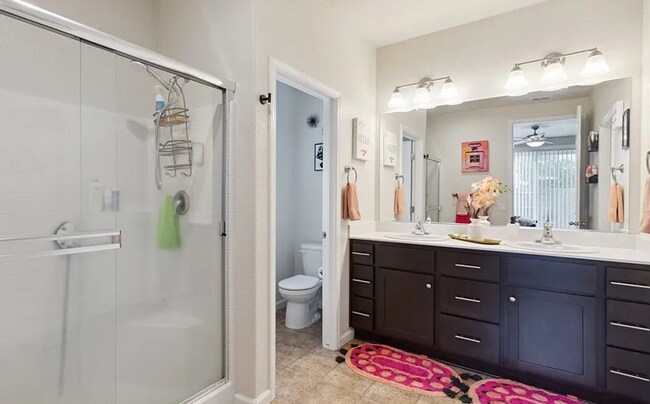 Building Photo - REDUCED!!! Lovely 3 Bedroom, 2 Bath Home For Rent