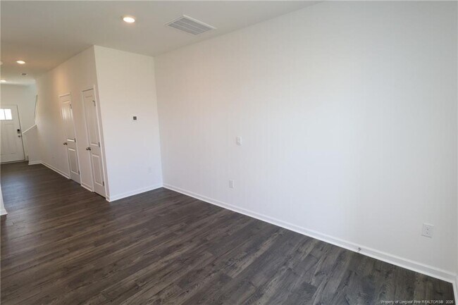 Building Photo - 360 Freestall Dr