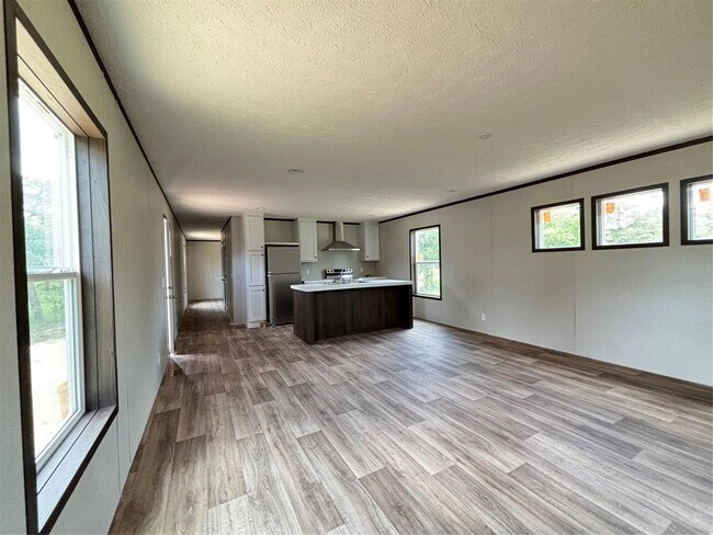 Building Photo - 277 Elm Forest Loop
