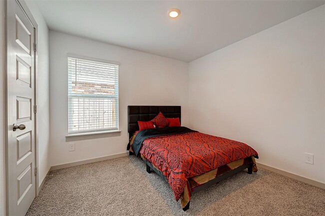 Building Photo - 4963 Pne Hvn Ln