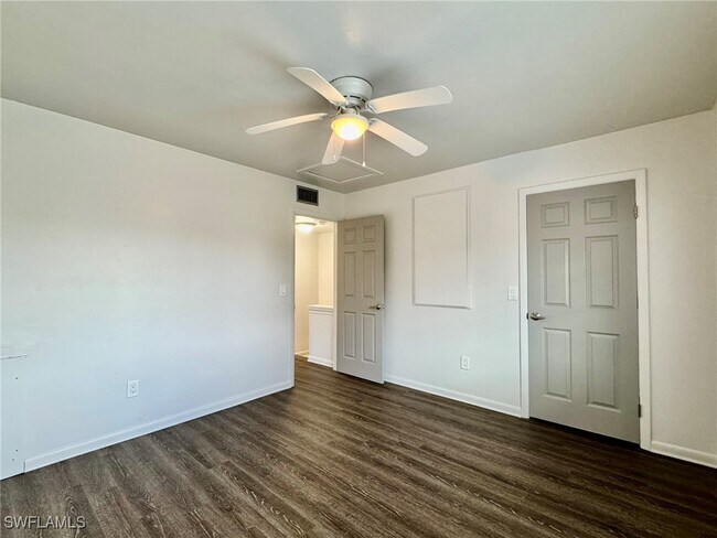 Building Photo - 16080 Dublin Cir
