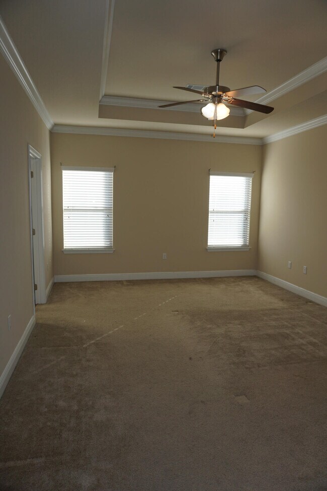 Building Photo - 307 Windmill Way