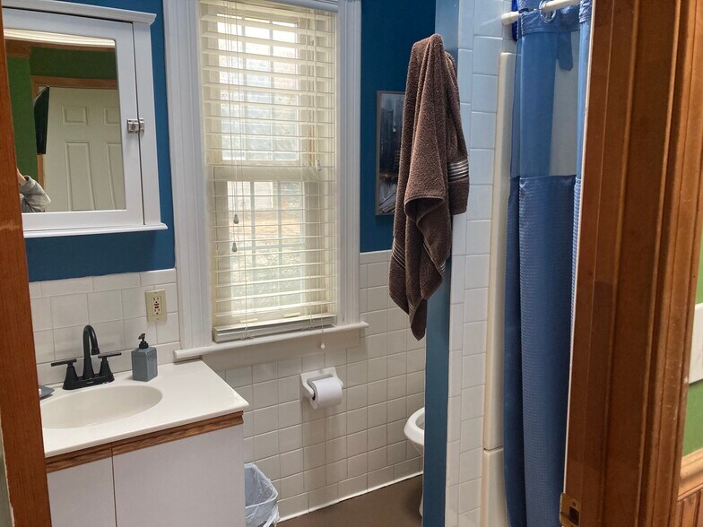 Building Photo - 155 Hill St