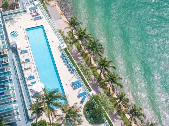 Building Photo - 650 West Ave