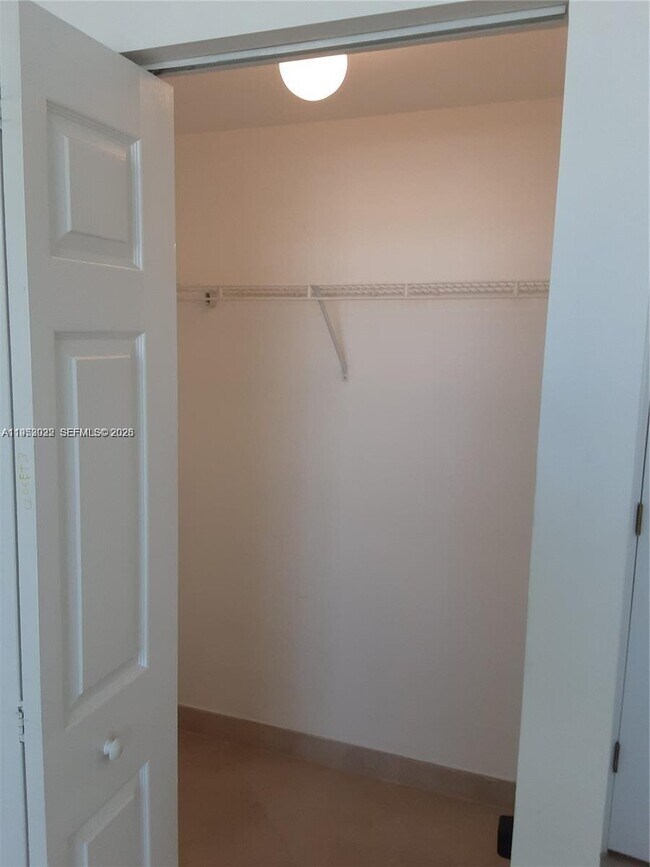 Building Photo - 140 S Dixie Hwy