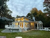 Building Photo - 4126 Maple Ave