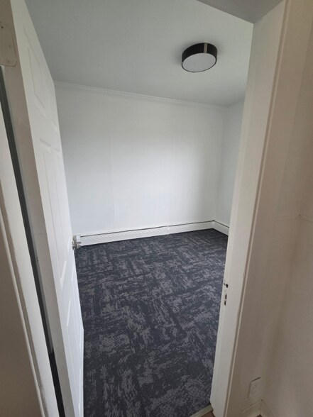 Building Photo - 93 Washington St N