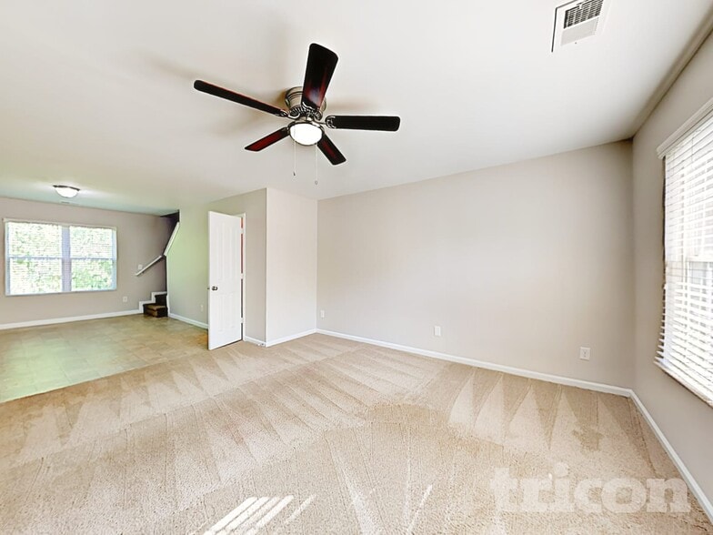 Building Photo - 4915 Magnasco Ln