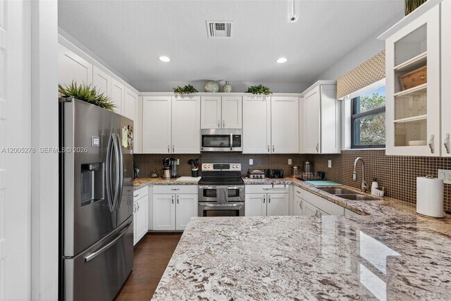 Building Photo - 19278 NE 6th Ave