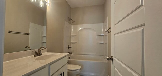 Building Photo - BRAND NEW! Lebanon Home For Lease