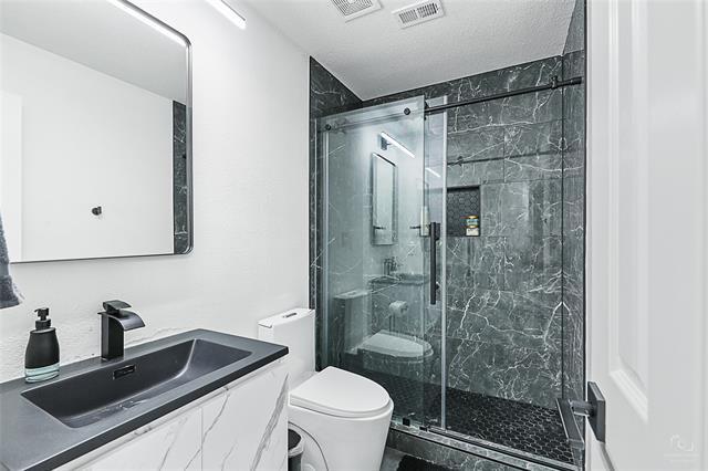 Building Photo - 3805 Overlook Ct