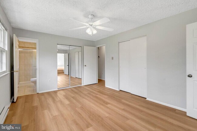 Building Photo - 4570 Lawnvale Dr