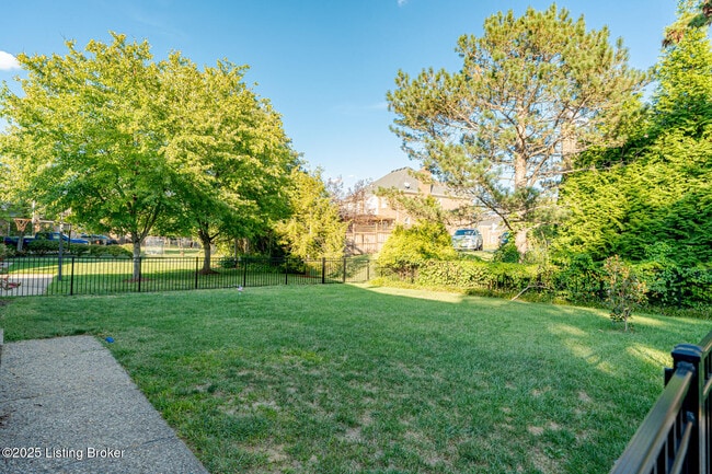 Building Photo - 838 Lake Forest Pkwy
