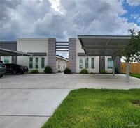 Building Photo - 12 West Dr