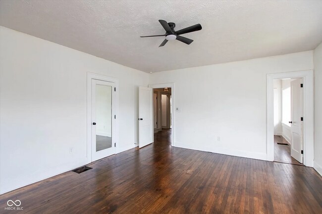 Building Photo - 3358 Ruckle St