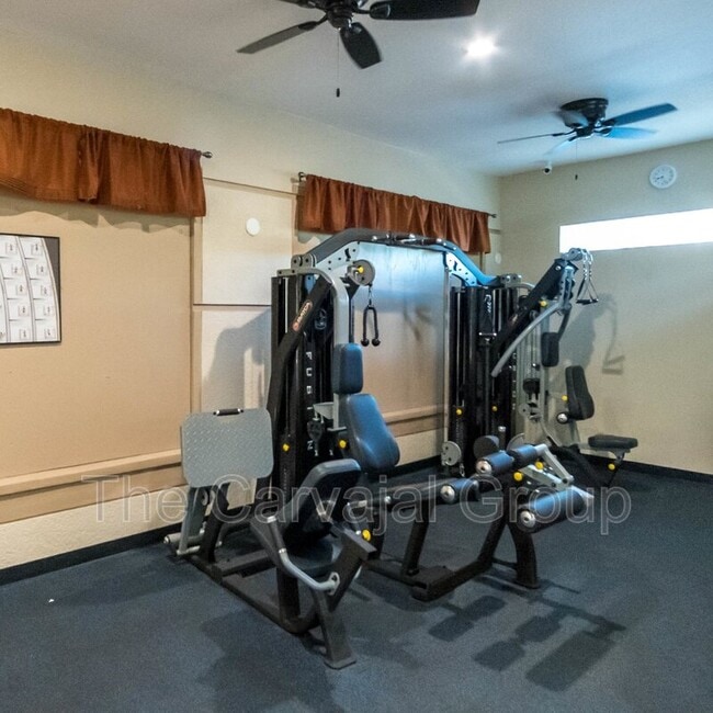 Building Photo - 1286 Shallcross Ave