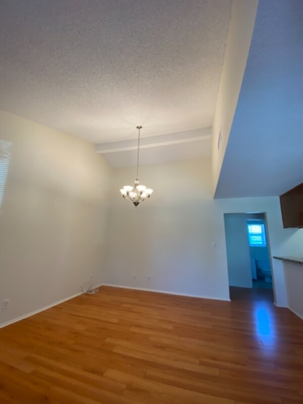 Building Photo - 606 S Everett St