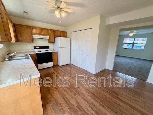 Building Photo - 166 Mt Vernon Ln