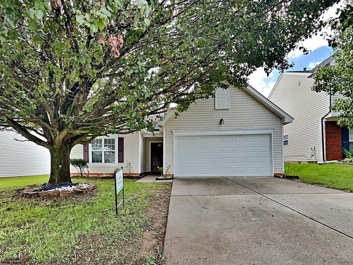 Primary Photo - 730 Almora Dr