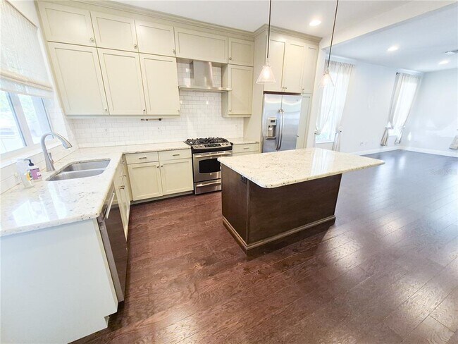 Building Photo - 3444 Cowart St