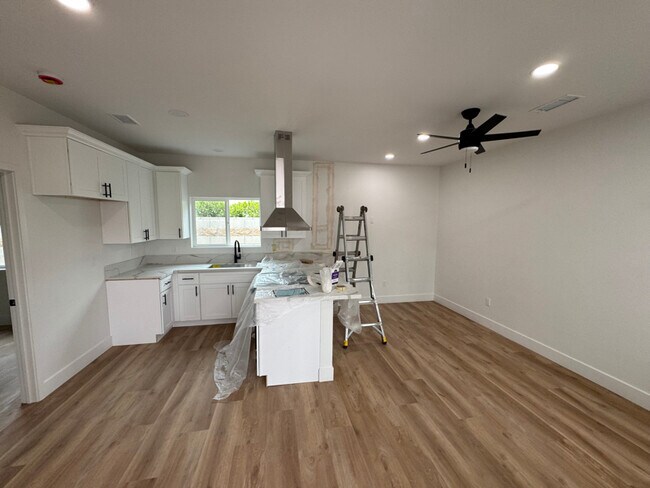 Building Photo - 4109 Shirley Ave