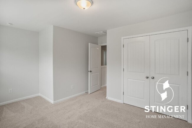 Building Photo - 103 Grange Ln