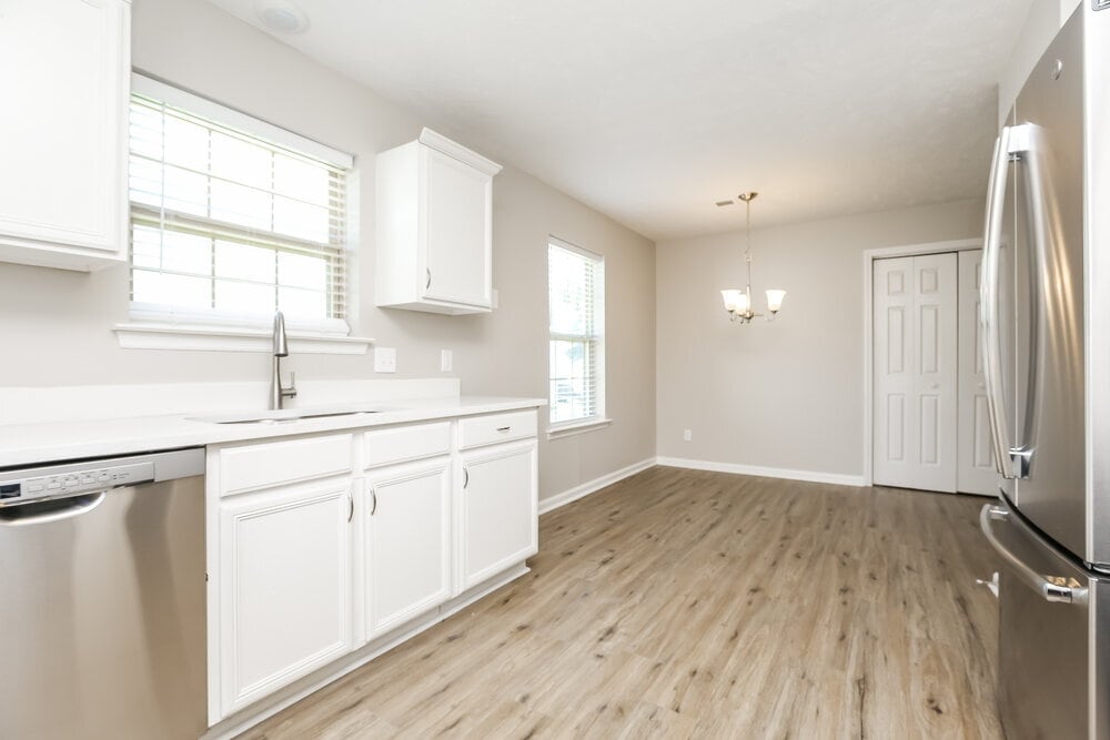 Building Photo - 722 Lou Gehrig Cir