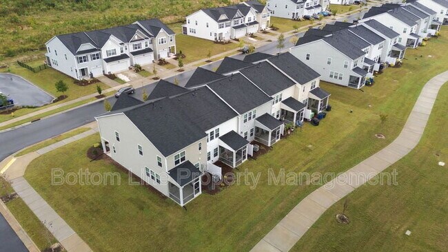 Building Photo - 5000 Arkose Dr