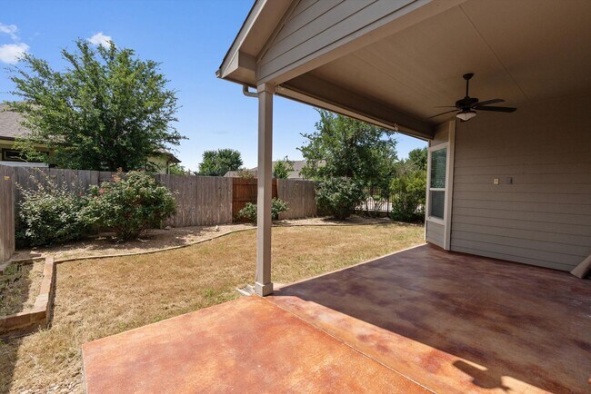 Building Photo - 4-Bedroom Home in Rancho Sienna for Rent