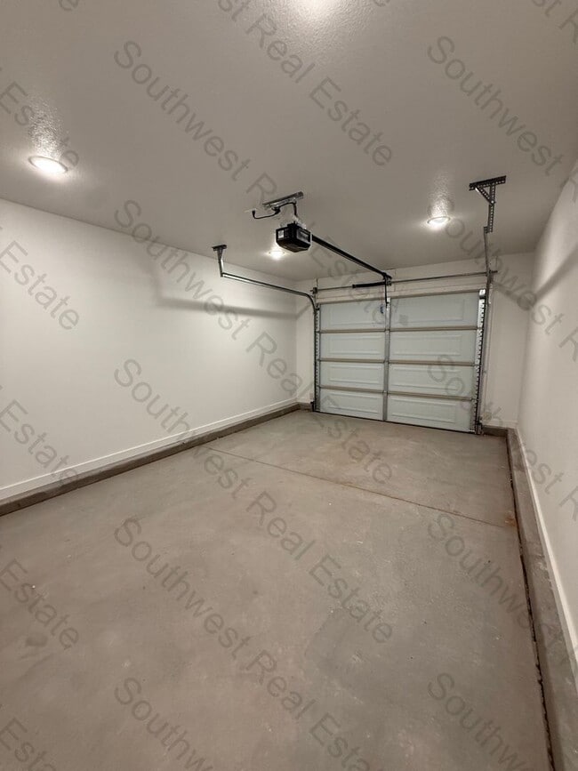 Building Photo - 3513 Ethan Ave