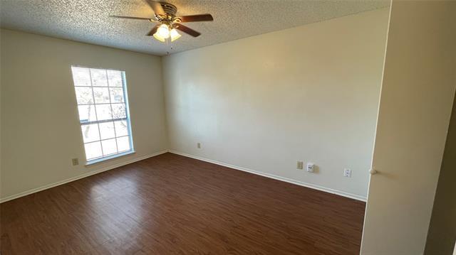 Building Photo - 512 Justice Dr